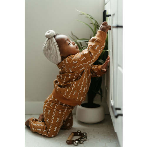 Bògò Sweatshirt and Joggers Bundle