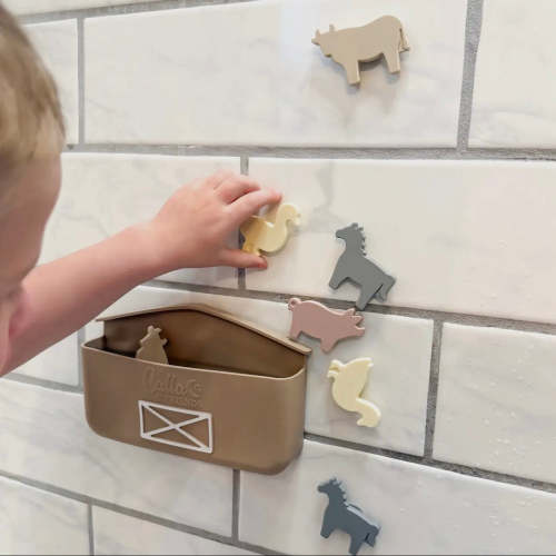 Farm kid’s suction play set