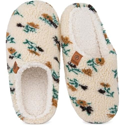EverFoams Women’s Fuzzy Slippers Slip-on Memory Foam Indoor House Shoes