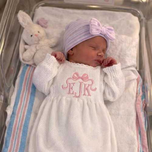 Personalized Going Home Outfit, Newborn 100% Cotton Knit Gown for Hospital Name Announcement