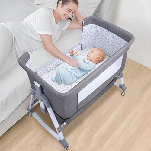 3-in-1 Bedside Crib for Baby, Adjustable Height Bassinet with Wheels, Storage & Mosquito Net Portable Cradle for Newborn Infant 0-24 Months, Splicing Bed & Rocking Crib (Black)