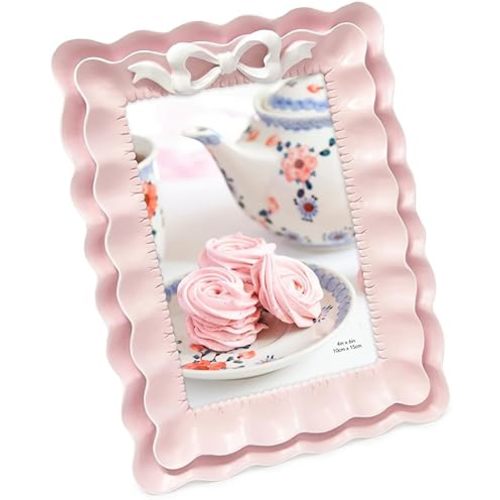 Isaac Jacobs 4x6 Blush With White Resin Picture Frame, Layered Double Ruffle Wave Design with Bow, Tabletop & Wall Display Photo Frame, Home Décor, Art, Photo Gallery (4x6, Blush With White)