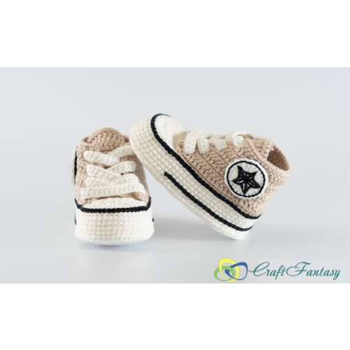 Hand knitting crochet baby booties, boots, baby sneakers, baby unisex colour shoes, baby shower gift.