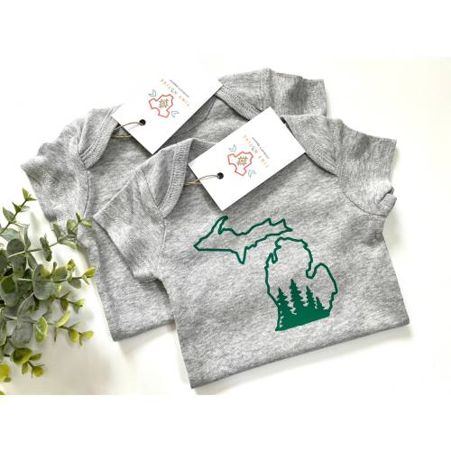 Michigan Baby Bodysuit | Michigan Baby Bodysuit | Outdoors Michigan Nature Baby | Michigan Baby Shirt | Birth Announcement