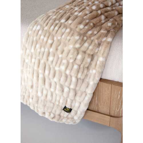 Hugs Antelope Plush Blanket