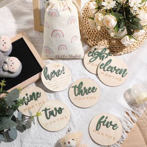 7 Pack 3D Baby Monthly Milestone Card Signs Baby Announcement Sign Double Sided Hello World Newborn Signs Wooden Circles Discs for Welcome Newborn Shower Boy Girl Photo Props(Green)