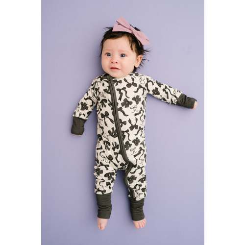 Monochrome Bows Bamboo Sleeper