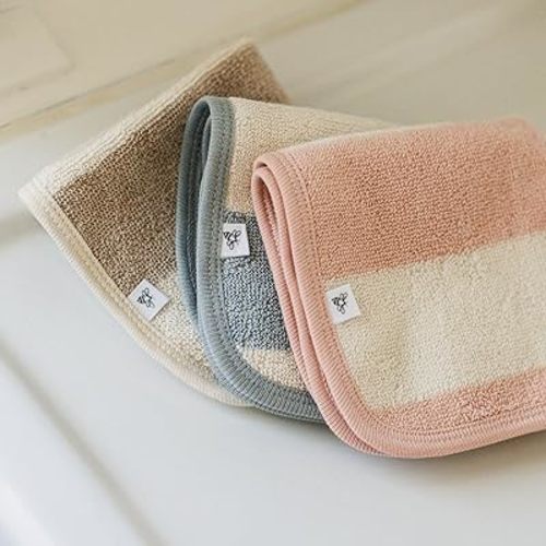 Burt's Bees Baby Hooded Woven Terry Towels Organic Cotton, Unisex Bath Essentials, Soft Nursery Towel for Infants, Toddlers, Kids