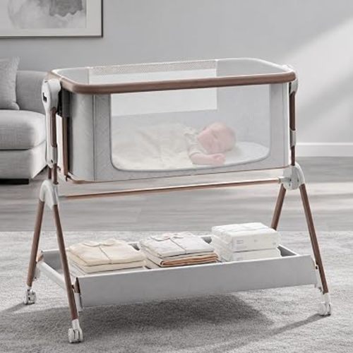 3-in-1 Baby Bassinet Bedside Sleeper with Gentle Manual Rocking