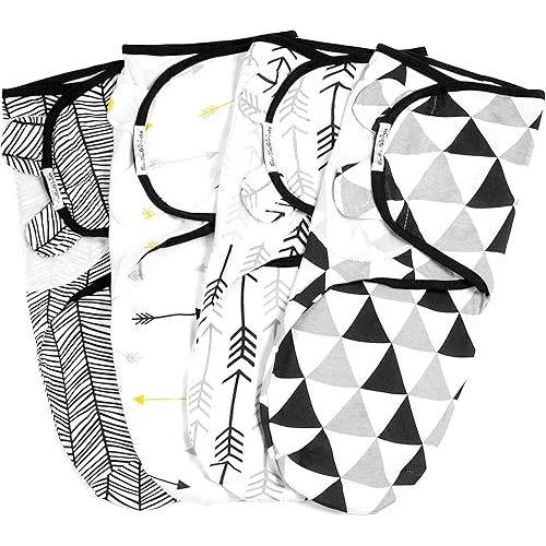 BaeBae Goods Black Triangles Swaddle wrap (Size L)