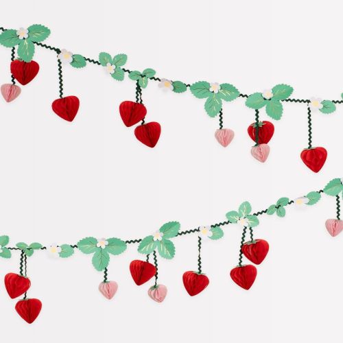Meri Meri Strawberry Garland (9' with excess cord - Pack of 1)