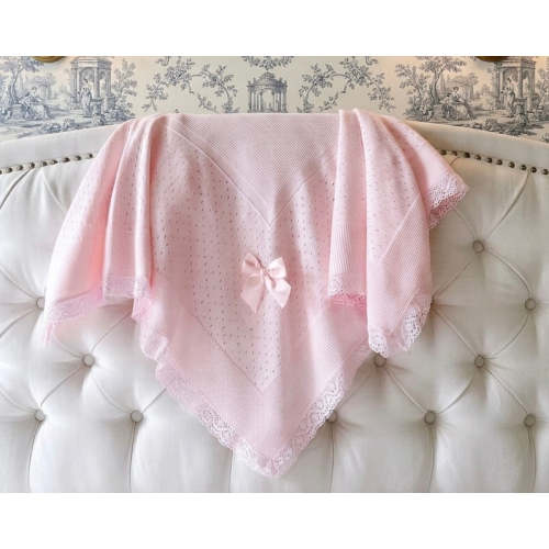 Spanish Lace Blanket - All Pink