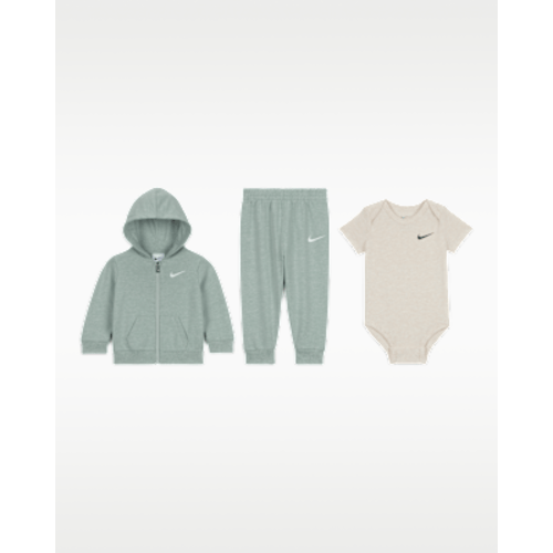 Nike Baby  3 month size