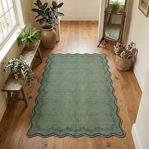 GarveeHome 3x5 Scalloped Washable Area Rug for Bedroom,Soft Solid Dark Green Entryway Rug Farmhouse Kitchen Mat Non Slip Low Pile Carpet Stain Resistant Throw Rug for Bedside Kids Room