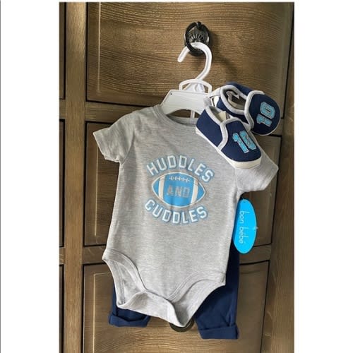 Cute Huddles And Cuddles Outfit