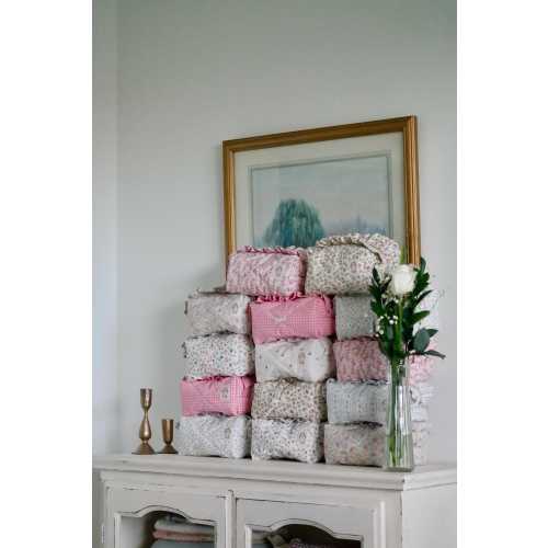 Quilted Cotton Makeup Bag with Ruffles: Handmade Floral Cosmetic Travel Pouch