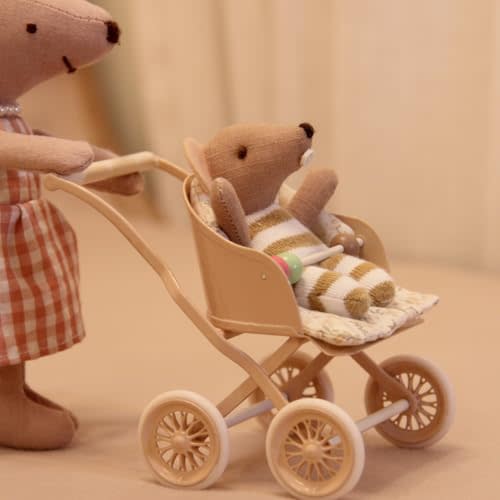 Funky Mini House Miniature Rolling Dollhouse Doll Stroller with Movable Wheels, Retro Iron Doll Pram, 1/12 Scale Dollhouse Furniture (Pink)