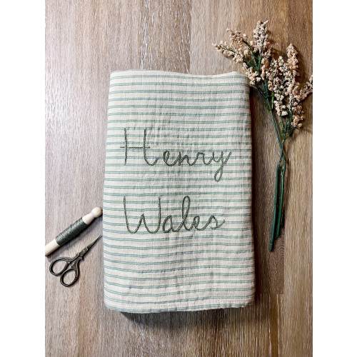 Personalized Hand Embroidered Baby Swaddle | organic cotton swaddle | baby gift | baby blanket | name announcement | newborn photos | muslin