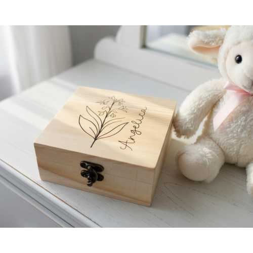Personalized Baby Keepsake Box with Birth Flower and Name – Engraved Pine Memory Box for Newborns, Christenings & Baby Showers