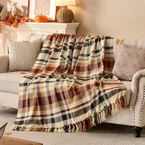 Lanpn Fall Plaid Throw Blanket, Cozy Soft Checked Blankets for Couch Sofa Bed, Decorative Acrylic Fall Throws with Fringe, Travel Cashmere Like Shawl, Autumn Thanksgiving Home Decor Gift, 50x60, Brown