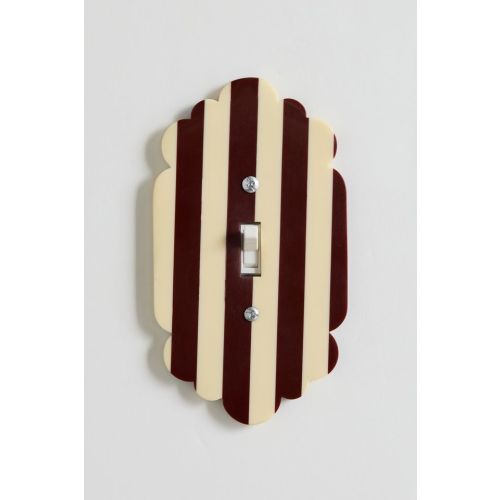 Marnie Scalloped Resin Switch Plate