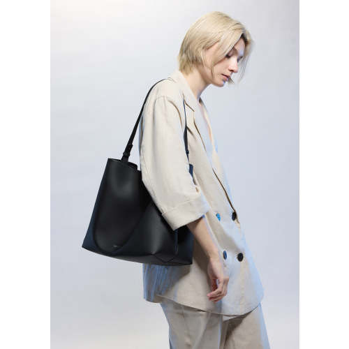 Harlow Vegan Midi – MINA BAIE