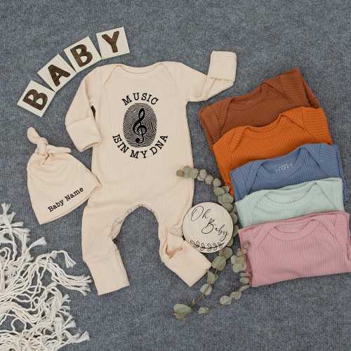 Personalized music is in my DNA Baby bodysuit And Hat set, Baby Clothes, Newborn Music Baby outfit, Baby Shower, baby gift announcement