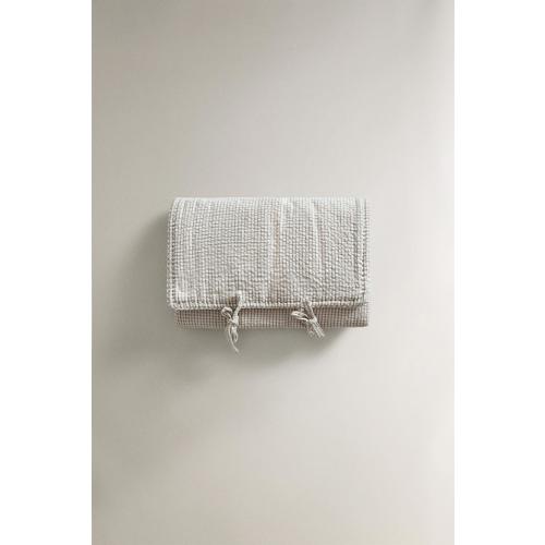 GINGHAM BABY CHANGING MAT