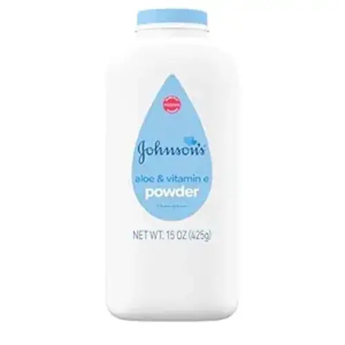 Johnson's Baby Powder with Naturally Derived Cornstarch, Aloe & Vitamin E for Delicate Skin, Hypoallergenic, Free of Parabens, Phthalates & Dyes for Gentle Baby Skin Care, 15 oz