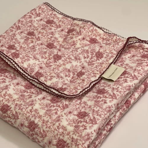 Organic Baby Blanket Muslin Swaddle Wrap Nursery Cotton Throw Pink Toile Vintage Design Rose Pattern Picot Edge Large Material Bedding
