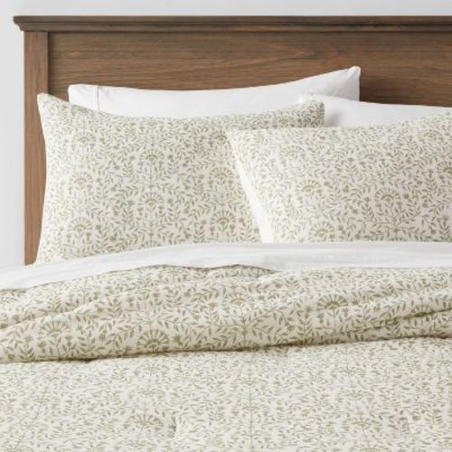 3pc King Traditional Vine Printed Comforter and Sham Set Green - Threshold™: Dobby Weave, OEKO-TEX Certified, 3-Piece