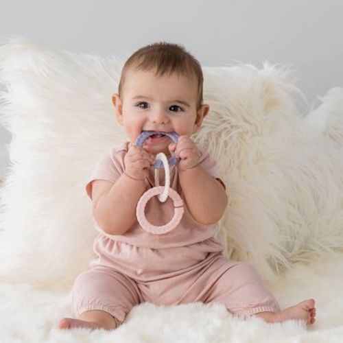 Itzy Ritzy Rings Linking Ring Set - Rainbow - 8ct