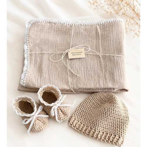 Baby Gift Set | Baby Shower Gift | Neutral Baby Gift | Muslin Blanket 100 x 100 cm | Crochet Baby Booties and Hat |Newborn Gift Set 0-3 Months
