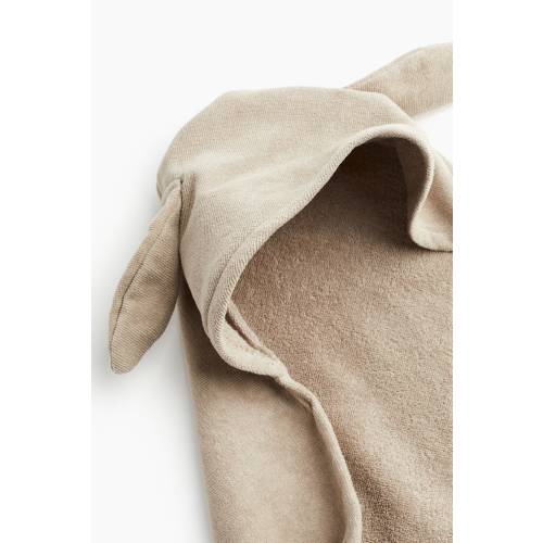HOODED BATH TOWEL