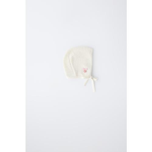 EMBROIDERED FLOWER KNIT BONNET - Ecru | ZARA United States