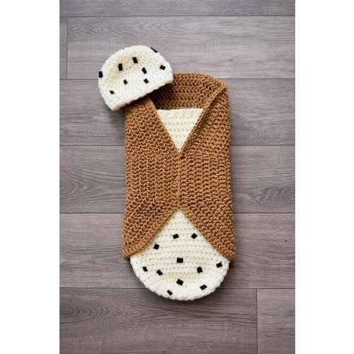 Crochet Cannoli Baby Cocoon: Newborn Halloween Costume & Photo Prop