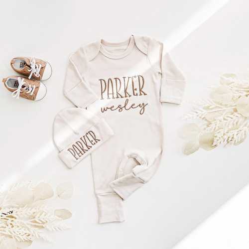 Newborn Homecoming Outfit, Baby Gift, Personalized newborn romper with matching hat,baby shower gift, newborn outfit, newborn picture outfit