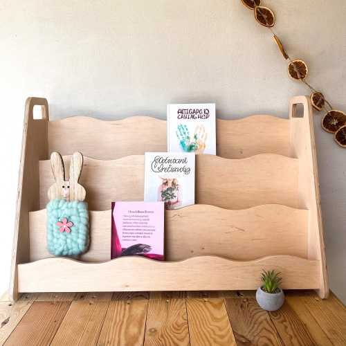 Montessori Bookshelf