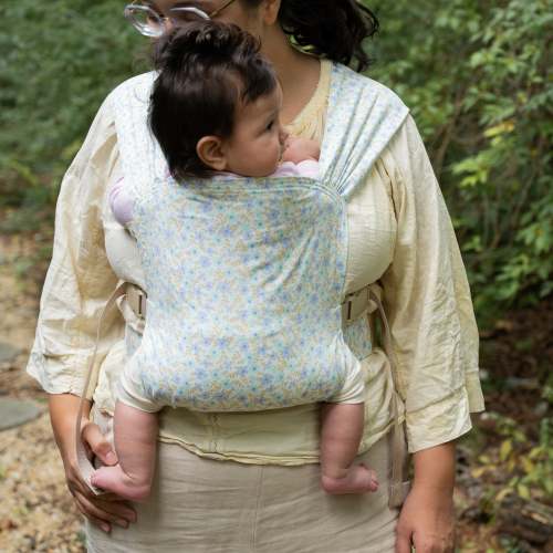 Pansy Sprout Newborn Carrier