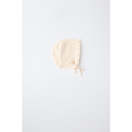EMBROIDERED FLOWER KNIT BONNET - Ecru | ZARA United States