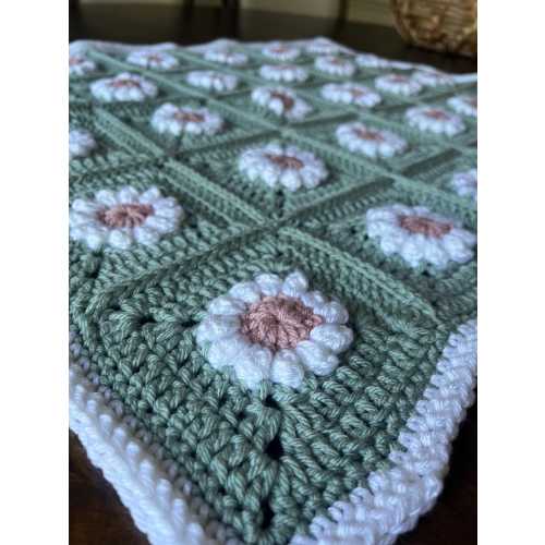 Modern Granny Square Baby Girl Blanket with Chunky Daisies