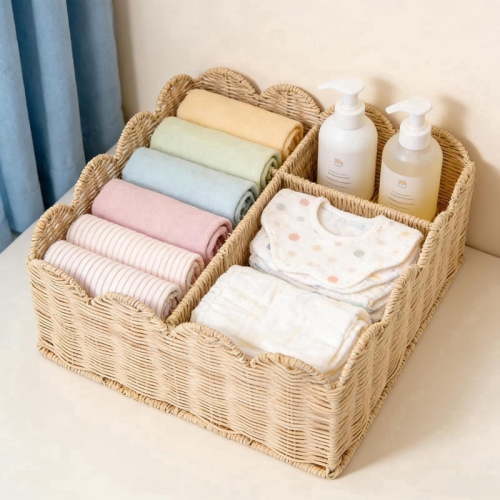 Rattan Divided Scalloped Basket,Wicker Diaper Caddy Scalloped Basket,Woven Natural Basket with 4 Dividers,Suitable for Baby Rooms, Bathrooms, Bedrooms