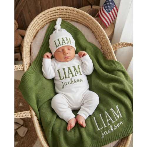 Embroidered Baby Outfit Set with Cotton Knit Blanket, Newborn Gift, Custom Baby Announcement, homecoming set,baby bodysuit with matching hat