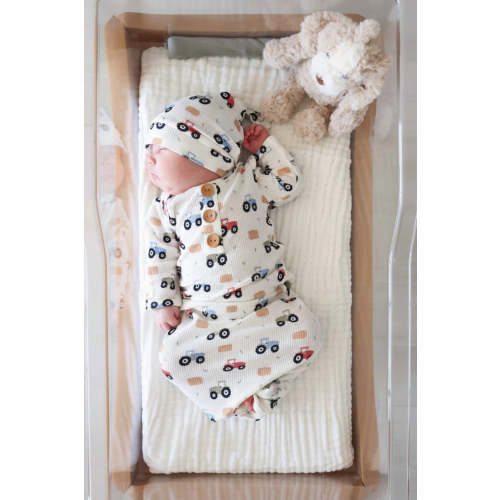 Little Farmer Bamboo Waffle Newborn Baby Knot Gown & Hat Set