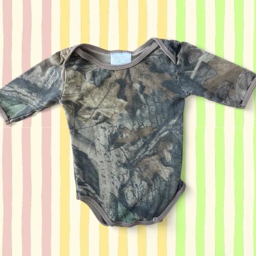 vintage cotton angel camo long sleeve onesie 6–9...