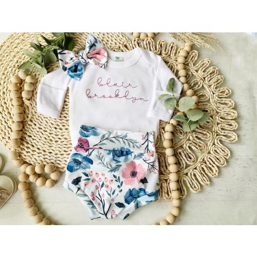 Personalized Vintage floral baby girl outfit with bummies cottagecore baby girl outfit personalized baby outfit with bows flowers blue rose