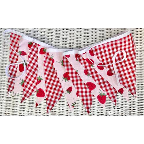 Strawberry Fabric Banner/Strawberry Farmers Market Fabric Banner/Strawberry Red Gingham Fabric Banner/Strawberry Bunting/Strawberry Garland