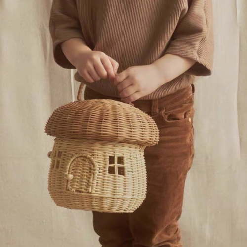 Spring Mushroom Shaped Rattan Wicker Flower Basket with Handle Handwoven Wicker Purse Kids Bag Photography Prop Decorative Storage Basket for Home Nursery Photo Studio Use
