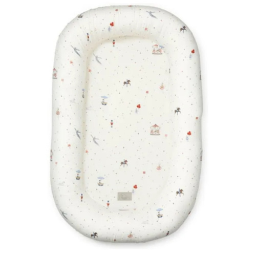 Carrousel baby wedge