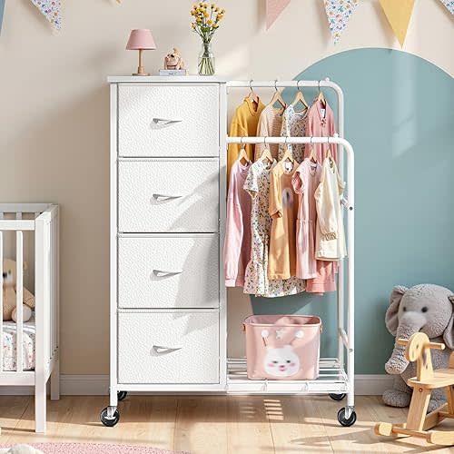 Cómoda con estante para colgar, organizador de armario de 4 cajones con doble estante de ropa y ruedas, armario de almacenamiento alto para dormitorio, salas de estar, entrada, pasillos, blanco, 15.8